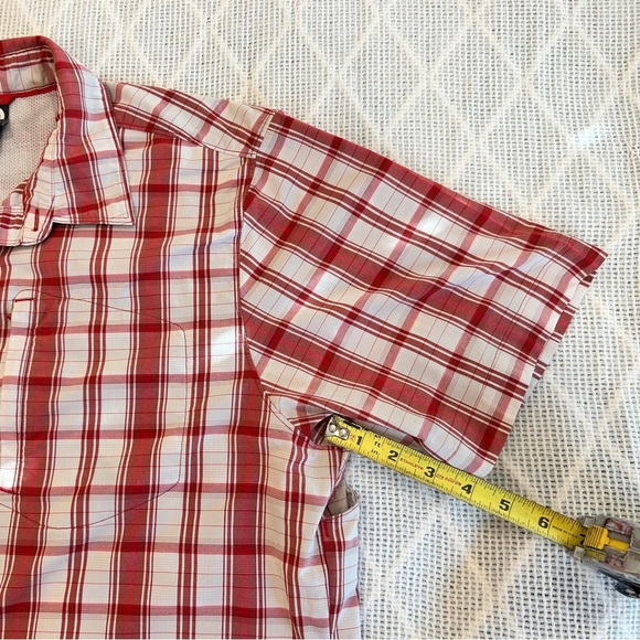 North Face Men’s Red/White Plaid Button Down Shirt. Size large. - Picture 4 of 10